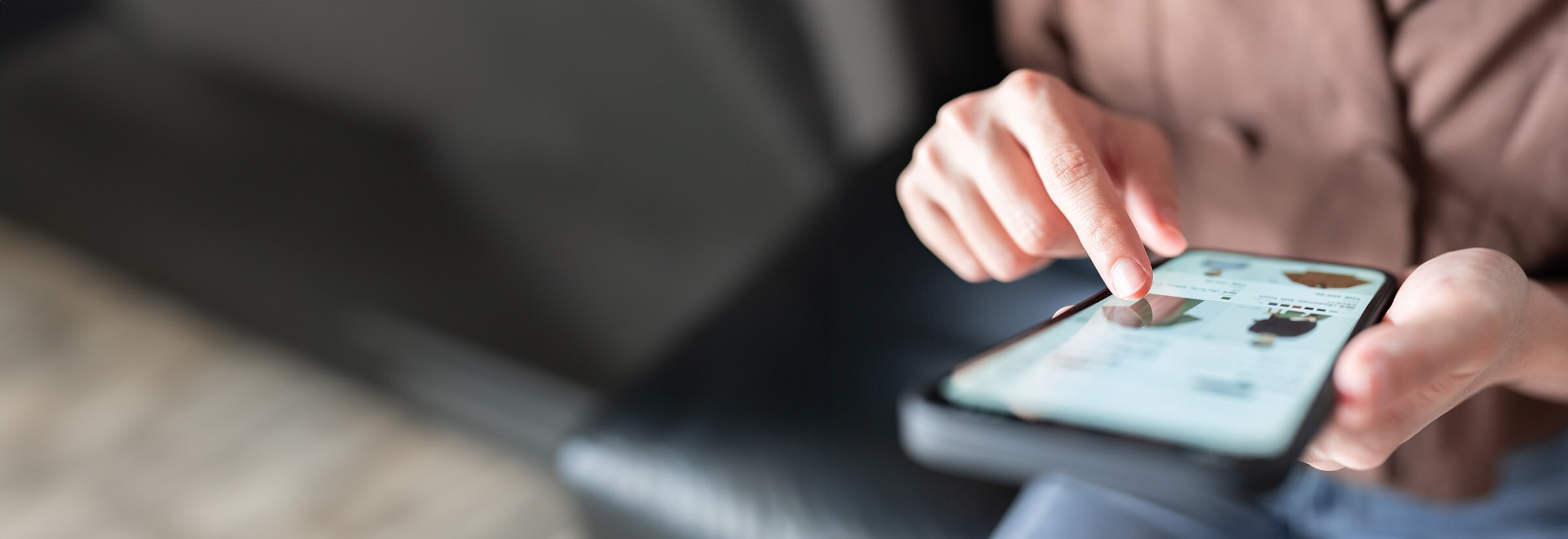 A shopper scrolls through Temu, hoping to avoid common scams.