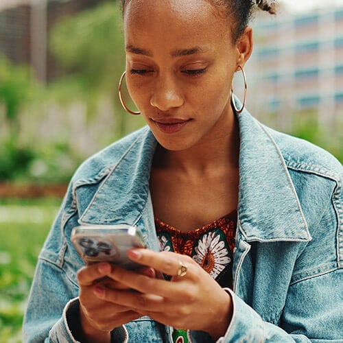 UPS scams: Examples of fake UPS texts & email scams to avoid
