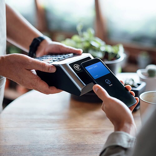 How to use Apple Pay online and in stores
